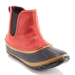 SOREL Out N About Waterproof Chelsea Boots in the Color Gypsy Sz 9